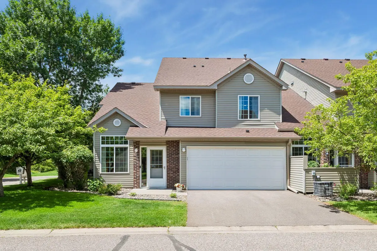 2331 Oakridge Circle, Hudson, WI 54016 - #1