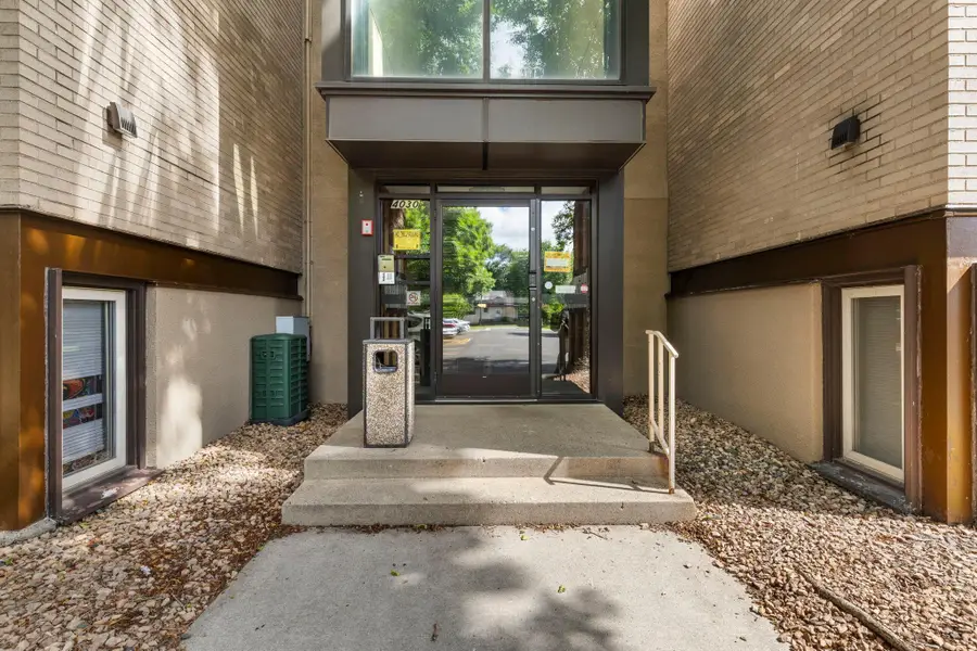 4030 15th Avenue S #10C, Minneapolis, MN 55407 - #3