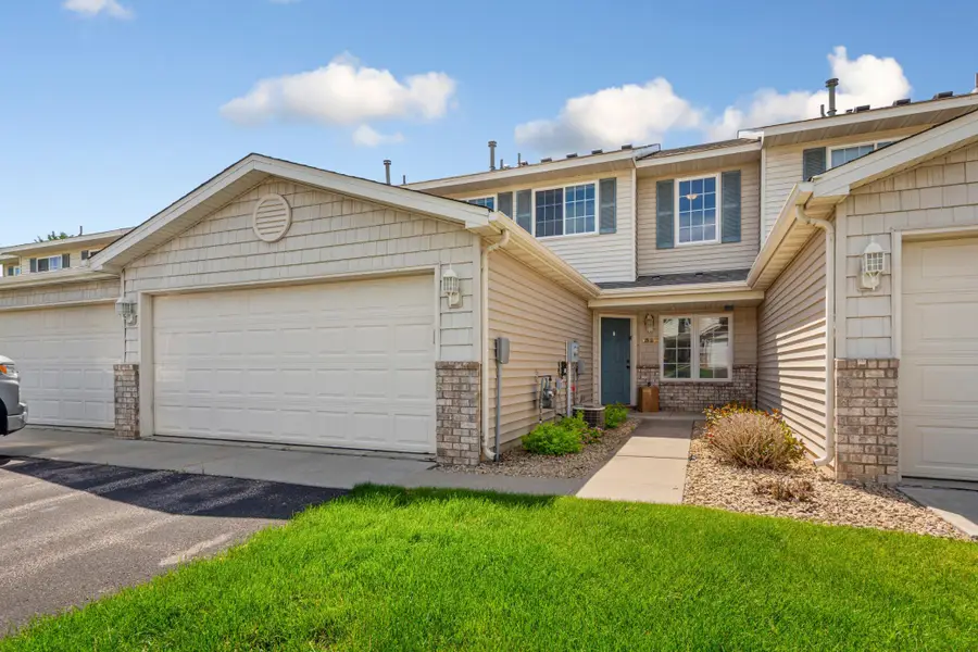1526 Praha Street Se, New Prague, MN 56071 - #3