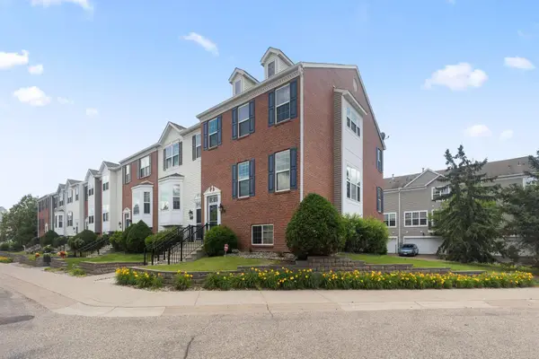 715 Village Parkway, Circle Pines, MN 55014