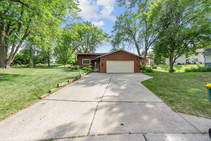 6041 Sumter Place N, Minneapolis, MN 55428 - #3