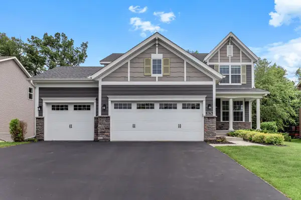 3276 129th Avenue Ne, Blaine, MN 55449