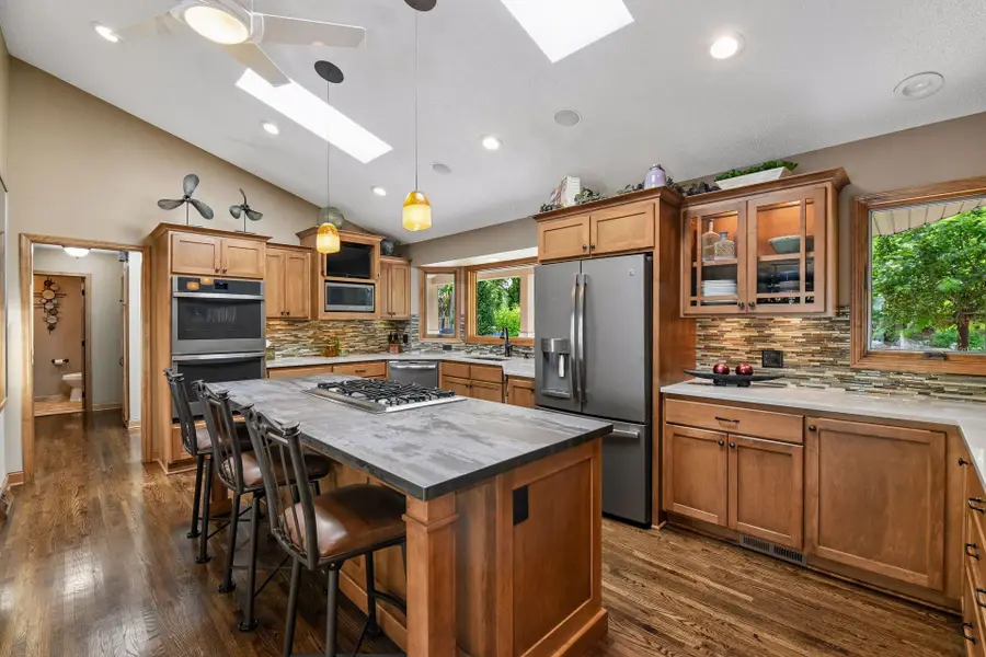 920 Pershing Circle, Burnsville, MN 55306 - #2
