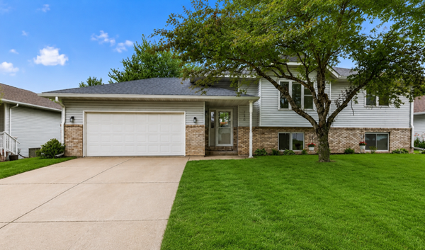 130 Nicholas Drive, Lewiston, MN 55952