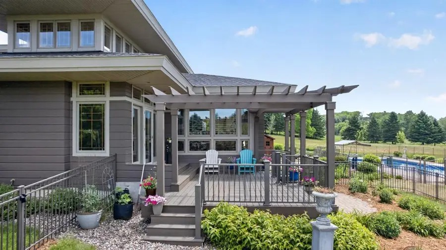 5185 Meadow Crossing Road Sw, Rochester, MN 55902 - #2