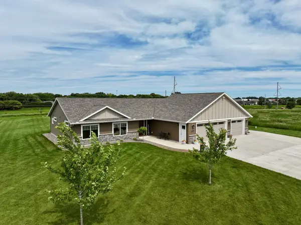 2752 9th Avenue Se, Willmar, MN 56201