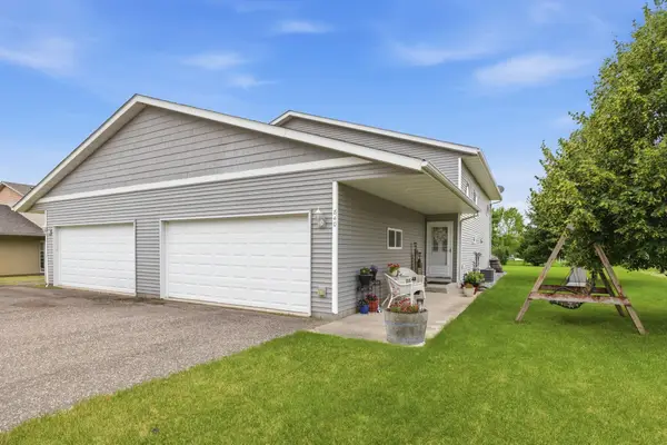 840 Cleveland Avenue Sw, Hutchinson, MN 55350