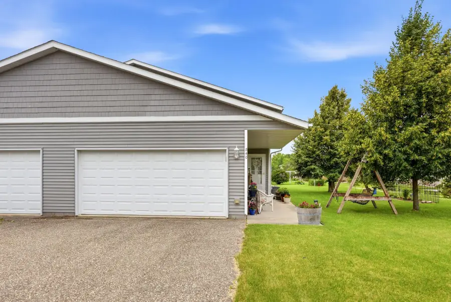 840 Cleveland Avenue Sw, Hutchinson, MN 55350 - #2