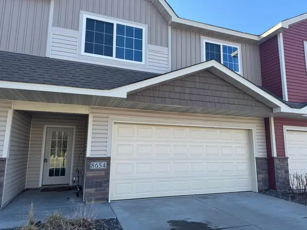 8654 Gateway Circle, Monticello, MN 55362