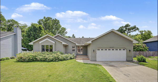 12225 60th Place N, Minneapolis, MN 55442