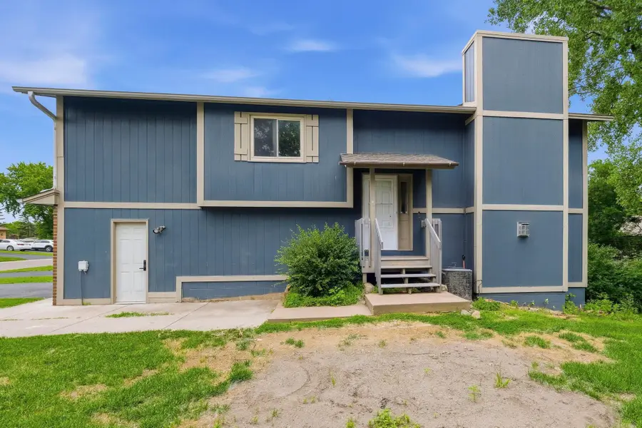 4250 Thornhill Lane, Vadnais Heights, MN 55127 - #2