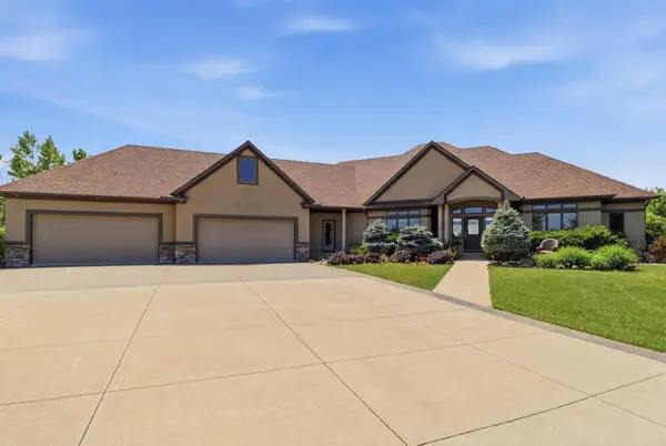 22720 Sweeney Lane, Lakeville, MN 55044