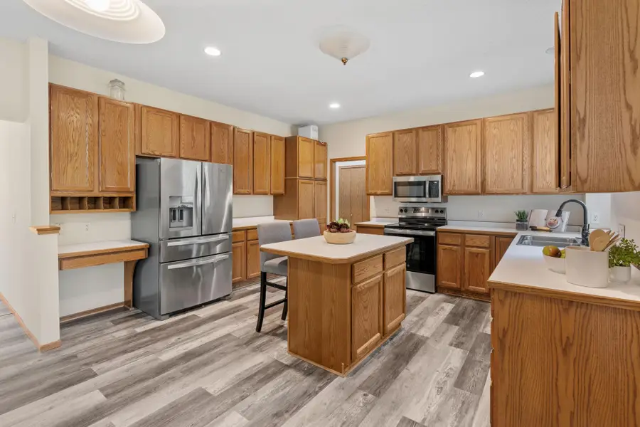 547 Abbey Way, Saint Paul, MN 55120 - #3