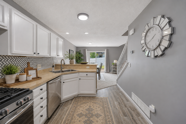 7349 Kalland Circle Ne #46, Albertville, MN 55301