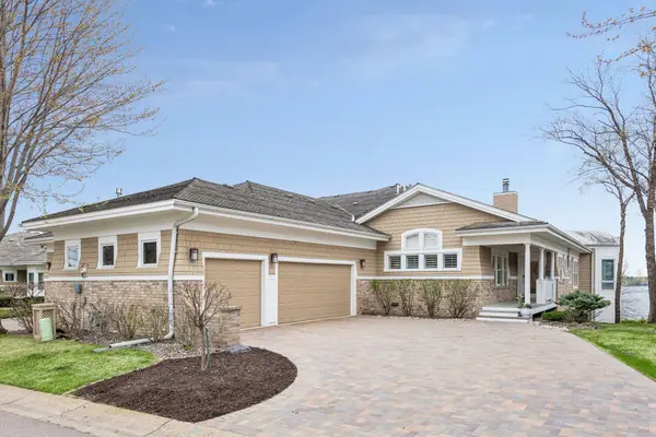 726 Widsten Circle, Wayzata, MN 55391