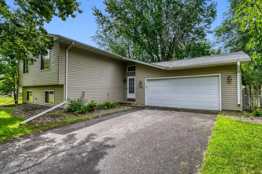 709 74th Avenue N, Minneapolis, MN 55444 - #3
