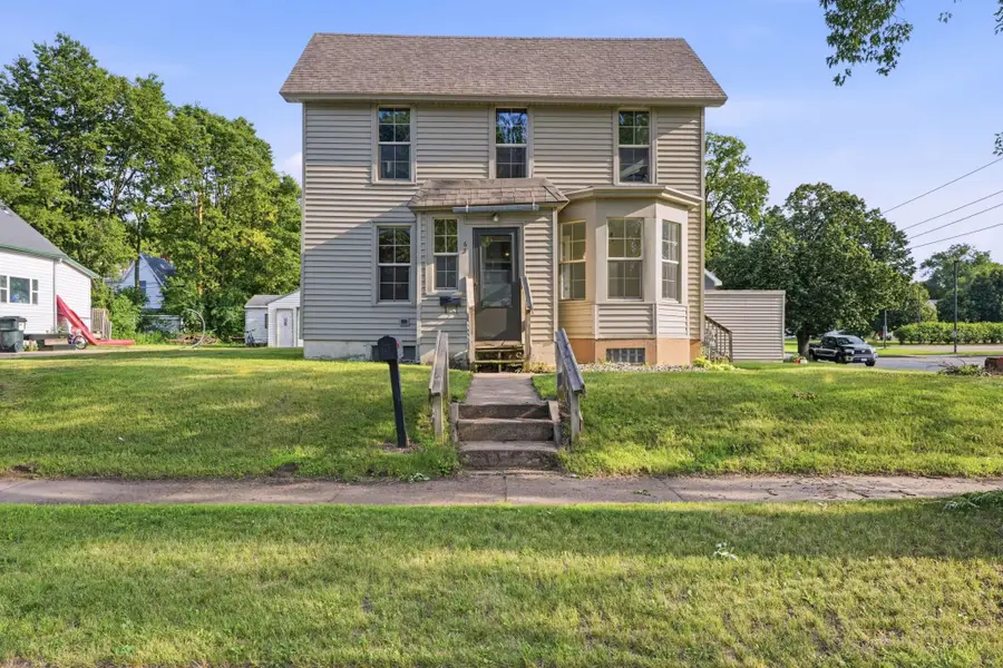 637 Lake Street, Eau Claire, WI 54703 - #3