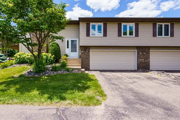 10375 Balsam Lane, Eden Prairie, MN 55347