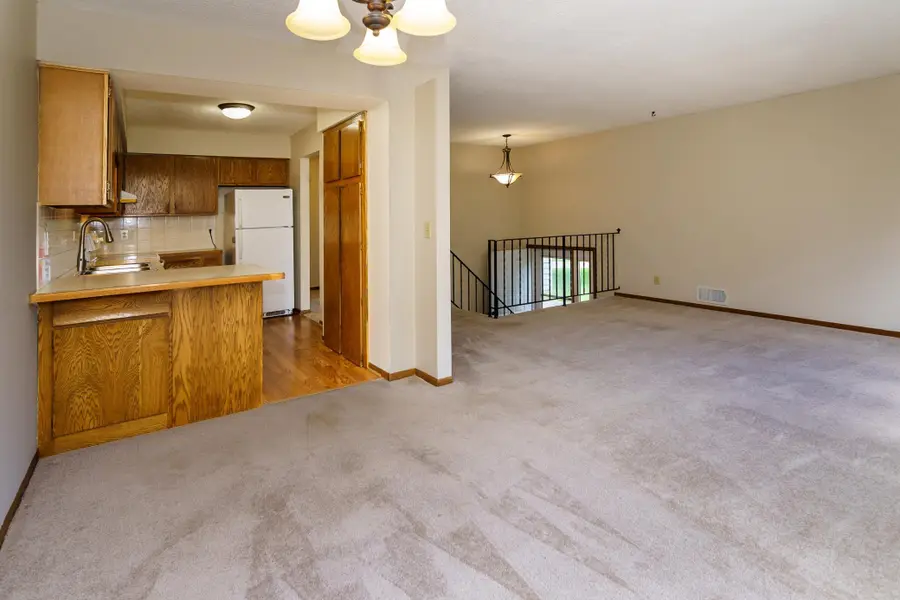 10375 Balsam Lane, Eden Prairie, MN 55347 - #3
