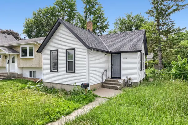 1024 Geranium Avenue E, Saint Paul, MN 55106