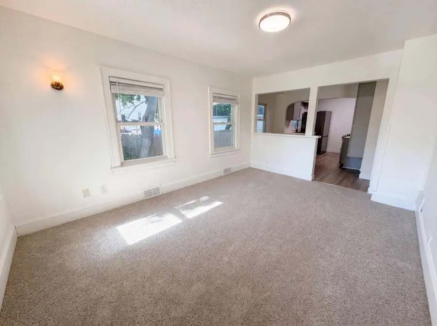 2715 Irving Avenue N, Minneapolis, MN 55411 - #3