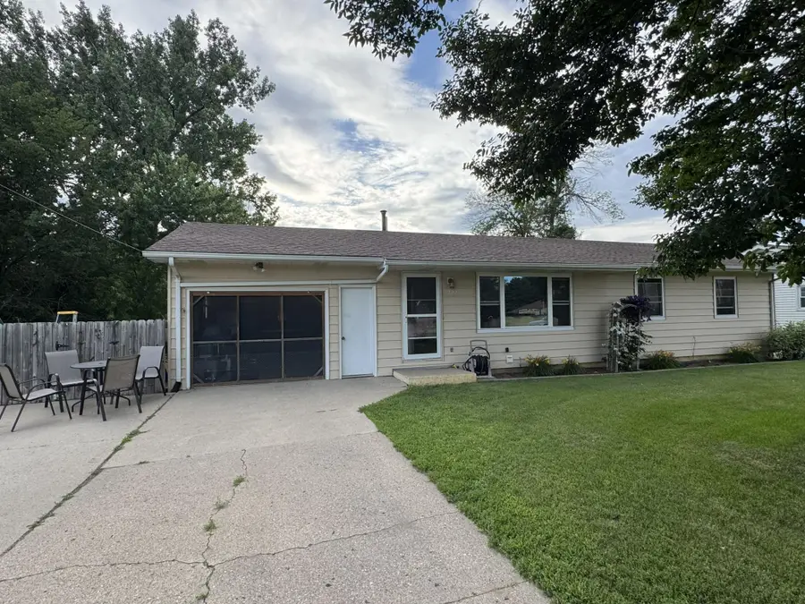 2722 Albion Avenue, Fairmont, MN 56031 - #2