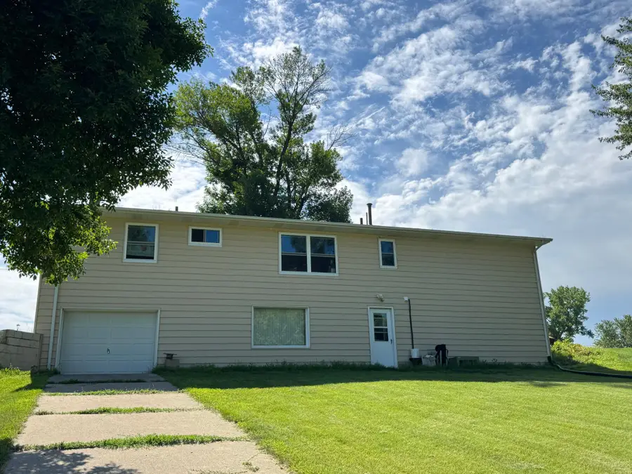 2722 Albion Avenue, Fairmont, MN 56031 - #3