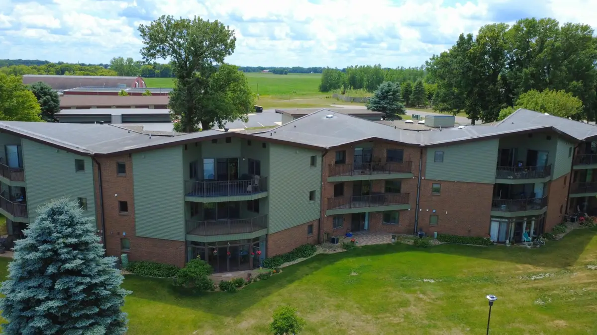 808 Lake Chapeau Drive #202, Albert Lea, MN 56007 - #1