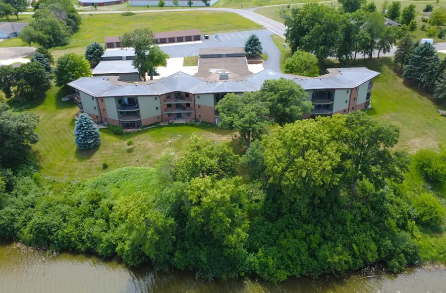 808 Lake Chapeau Drive #202, Albert Lea, MN 56007 - #2