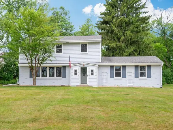 8108 Ensign Curve, Bloomington, MN 55438