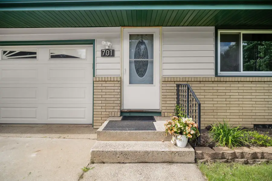 701 Ballantyne Lane Ne, Fridley, MN 55432 - #2