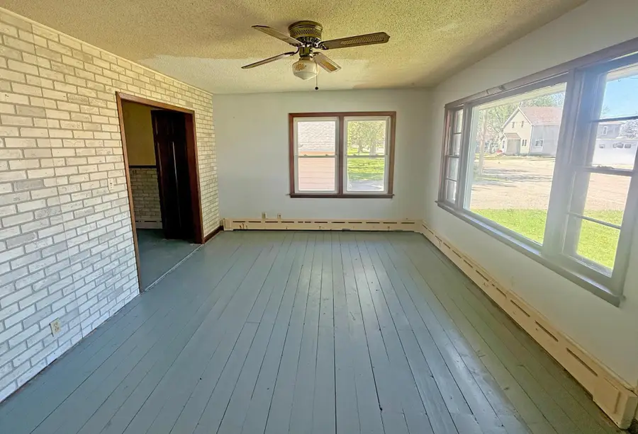 217 Pearl Street W, Amboy, MN 56010 - #2