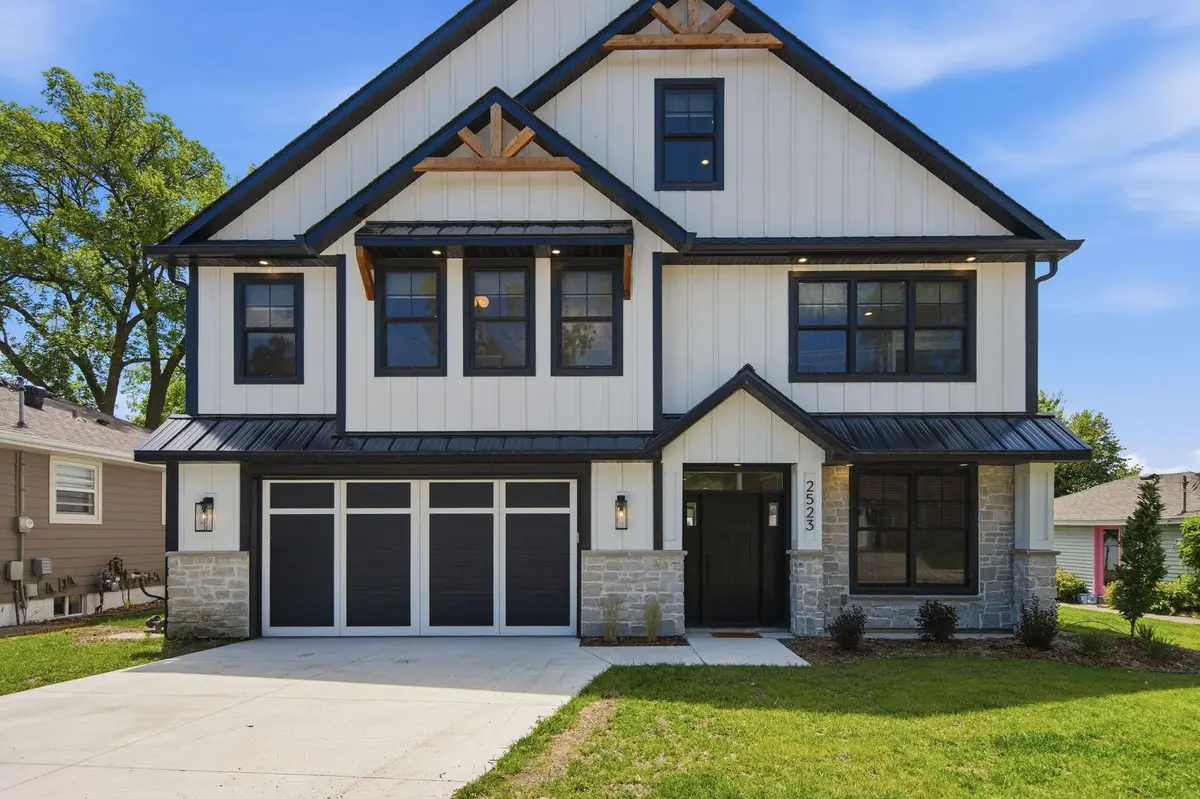 2523 Spring Lake Road Sw, Shakopee, MN 55379 - #1