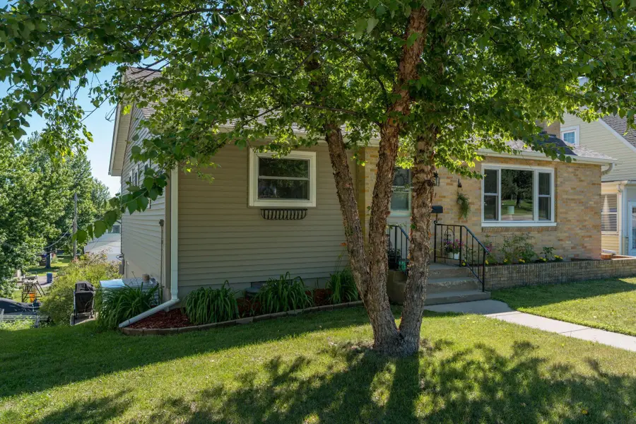 611 S Broadway Street, New Ulm, MN 56073 - #3