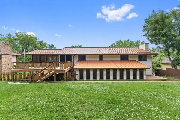 1306 Berry Ridge Road, Eagan, MN 55123