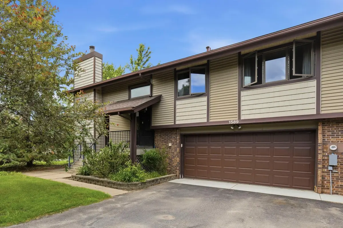 1589 Four Oaks Road, Eagan, MN 55121 - #1