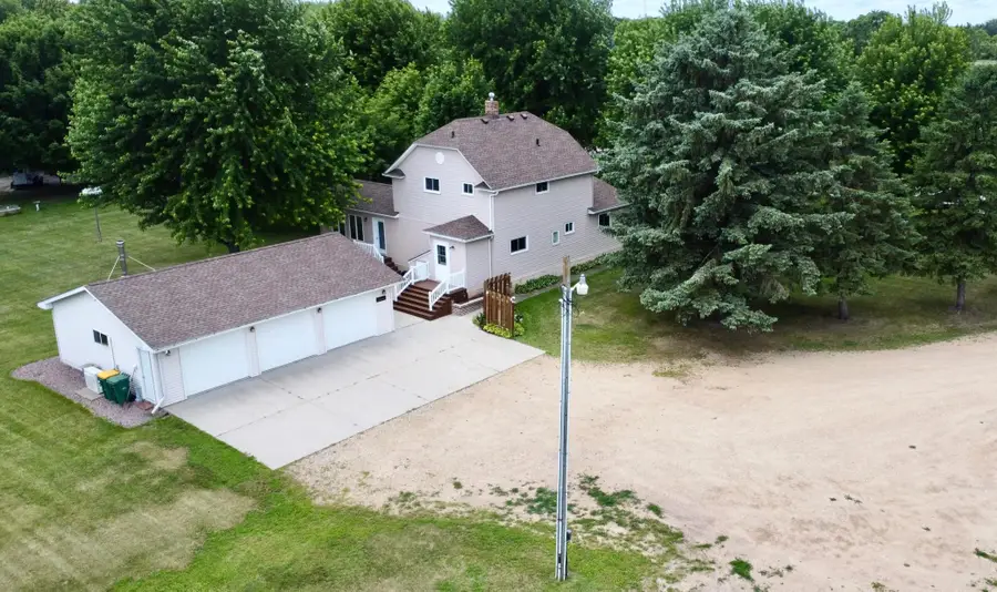 568 Minnesota Street N, Ortonville, MN 56278 - #2