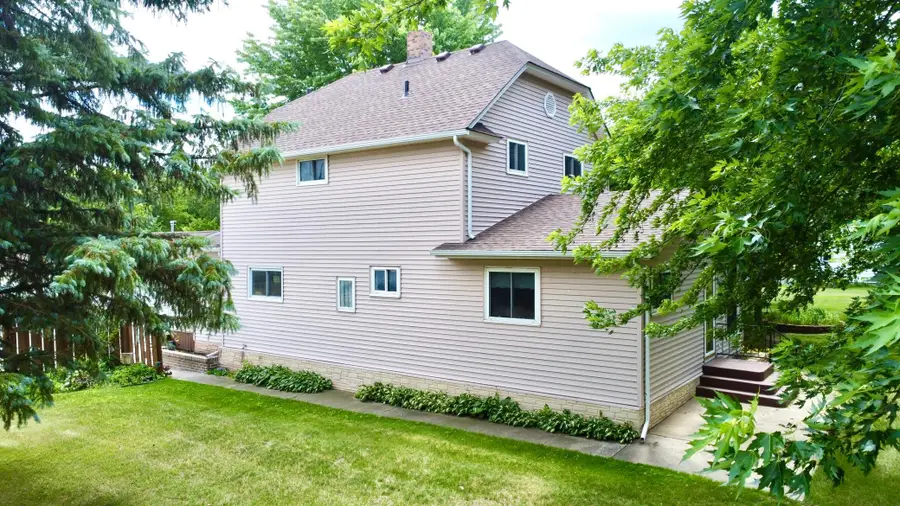568 Minnesota Street N, Ortonville, MN 56278 - #3