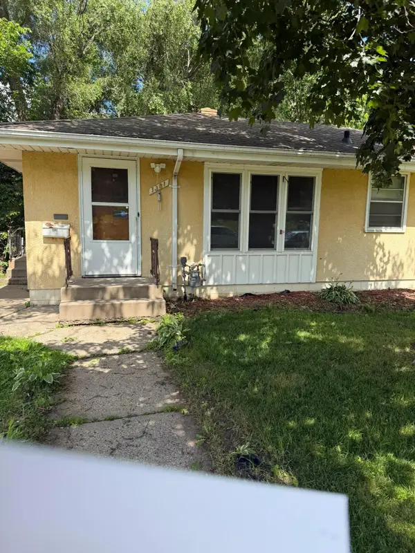 1381 Mechanic Avenue, Saint Paul, MN 55106