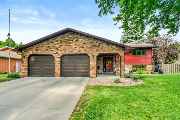 3907 3rd Street S, Moorhead, MN 56560