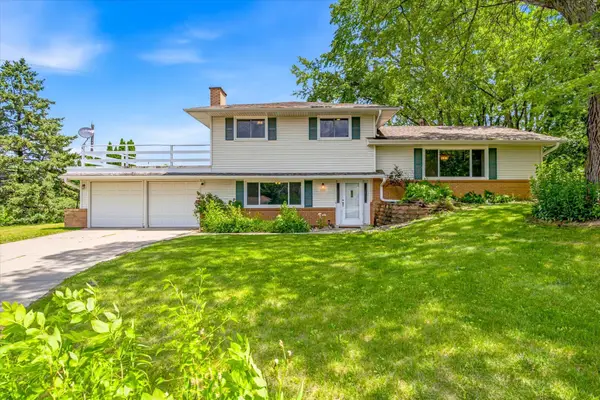 11111 Carver Court, Burnsville, MN 55337
