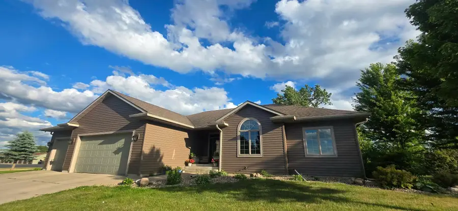 3003 Lake Chapeau Drive, Albert Lea, MN 56007 - #2