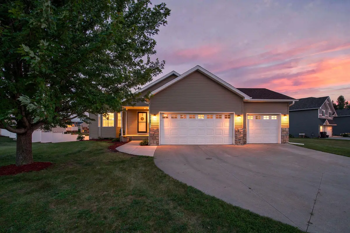 2043 Willow Court, Howard Lake, MN 55349 - #1