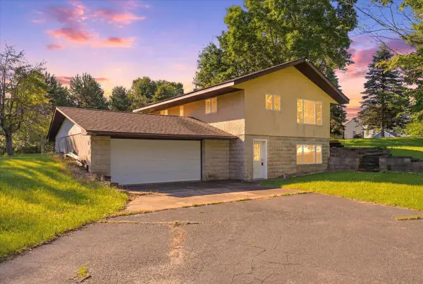 796 Magnor Lake Drive, Clayton, WI 54004
