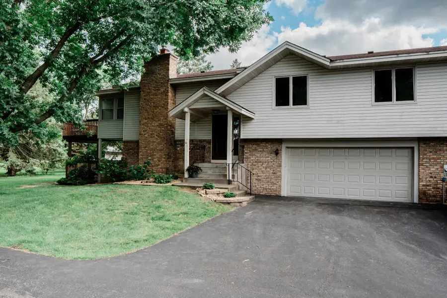 5688 Royal Oaks Drive, Saint Paul, MN 55126 - #2