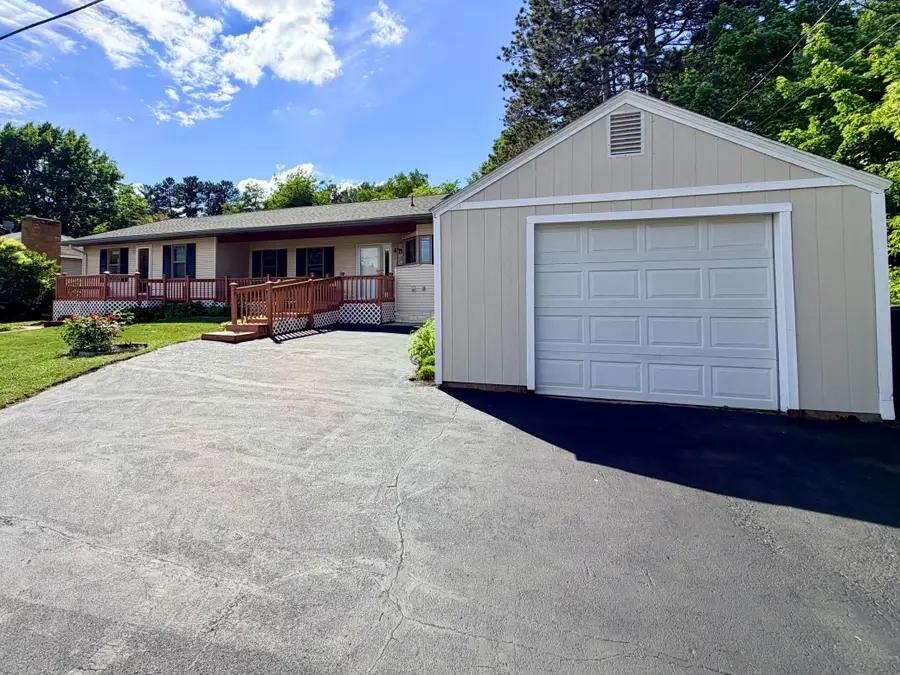 111 3rd Avenue N, Hibbing, MN 55746 - #2