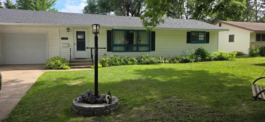 908 Westwood Drive Sw, Alexandria, MN 56308 - #2