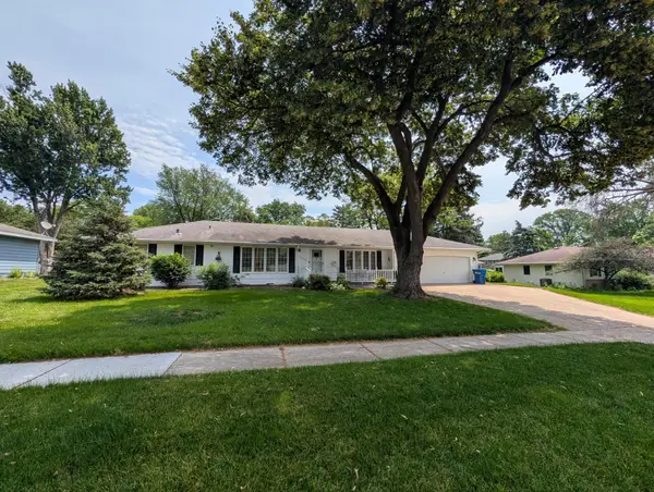 11041 France Avenue S, Minneapolis, MN 55431