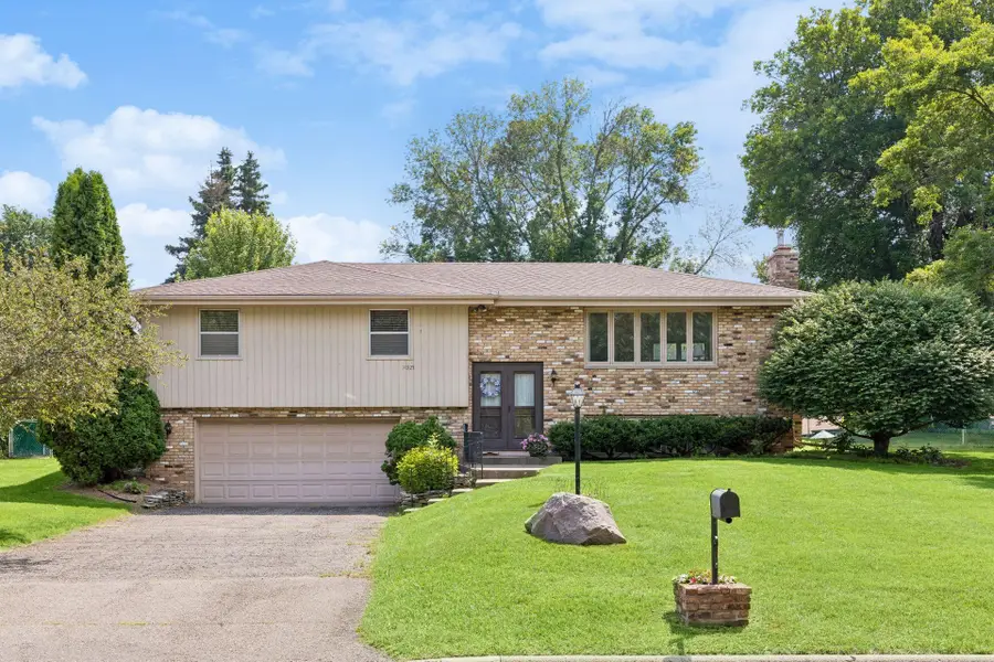14925 32nd Avenue N, Minneapolis, MN 55447 - #2