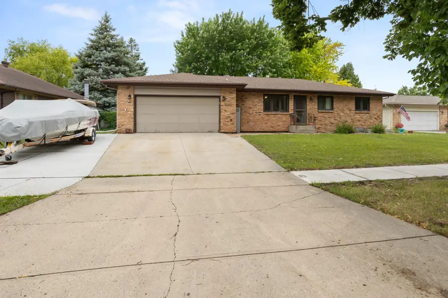 3715 Burritt Street S, Fargo, ND 58104 - #2